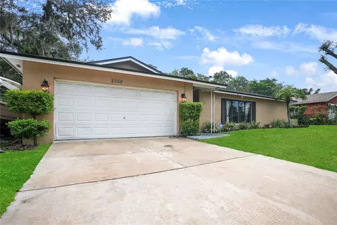 2258 Wautoma Pl, Orlando, FL 32818