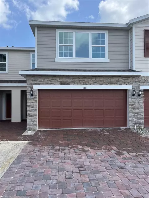 1211 Woody Cypress Dr, Kissimmee, FL 34746