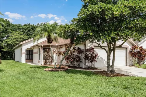 5702 Parkview Lake Dr, Orlando, FL 32821