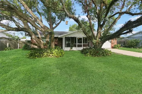 2225 Poinsettia Dr, Orange City, FL 32763