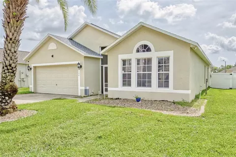 2124 Nicollett Way, Leesburg, FL 34748