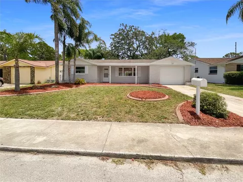 2530 Flintwood Dr, Holiday, FL 34690