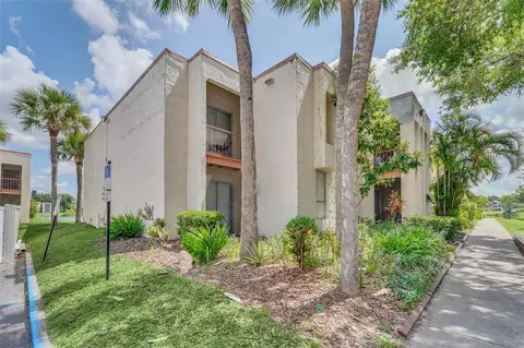 536 Orange Dr #13, Altamonte Springs, FL 32701