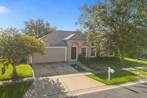 5871 Royal Hills Cir, Winter Haven, FL 33881