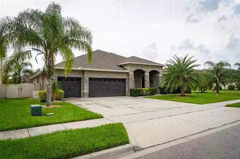 1930 Meadow Crest Dr, Apopka, FL 32712