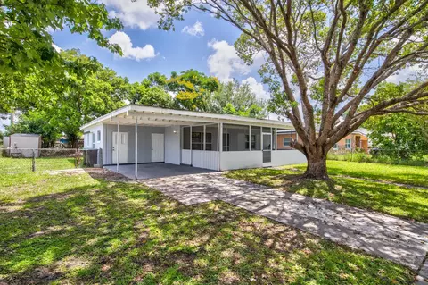 7033 Tripoli Way, Orlando, FL 32822