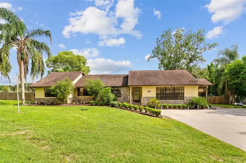 13872 SE Highway 42, Weirsdale, FL 32195