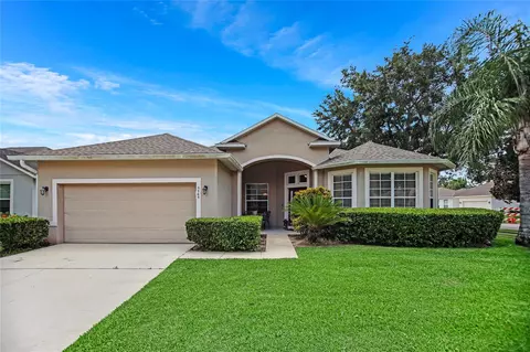 5565 Crepe Myrtle Cir, Oviedo, FL 32765