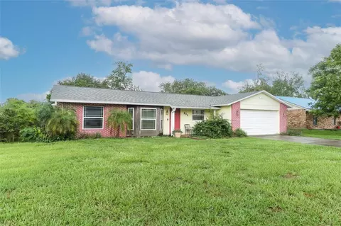 822 Yellowbird Ave, Deltona, FL 32725
