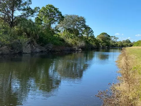 Harcourt Circle, North Port, FL 34288