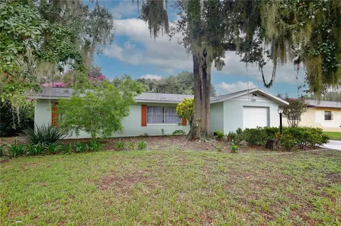 32144 Elizabeth Ave, Tavares, FL 32778