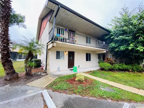 825 Orchid Springs Dr, Winter Haven, FL 33884