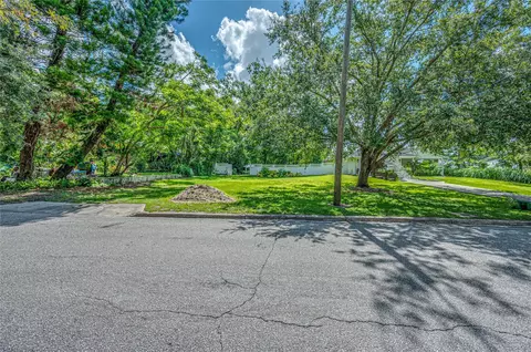 2413 S Oak Ave, Sanford, FL 32771