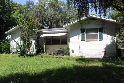 1615 E Lakeview Ave, Eustis, FL 32726