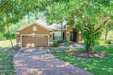 1075 Stationside Dr, Oakland, FL 34787
