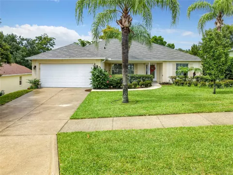545 Gentle Breeze Dr, Minneola, FL 34715