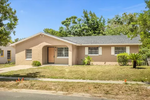 7 E Hammon Dr, Apopka, FL 32703