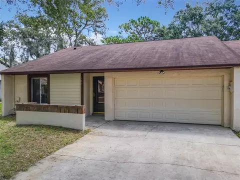 105 Lakeside Cir, Sanford, FL 32773