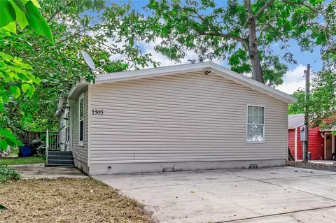 1305 Groveland Ave, Orlando, FL 32806