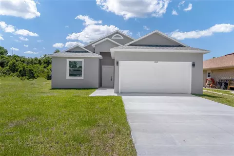 237 E French Ave, Orange City, FL 32763
