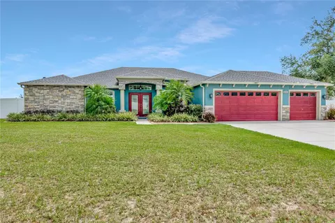 4304 Windmill Pointe Dr, Plant City, FL 33567
