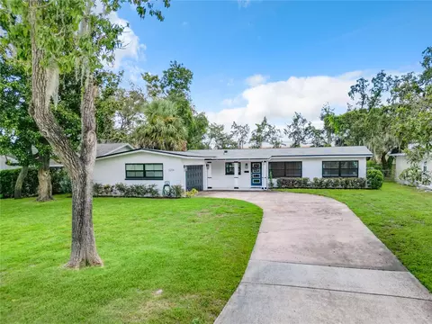 2216 Woodcrest Dr, Winter Park, FL 32792