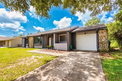 511 Geranium St, Deltona, FL 32725