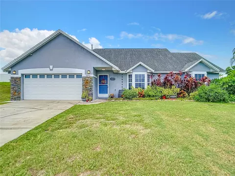 5573 Loma Vista Loop, Davenport, FL 33896
