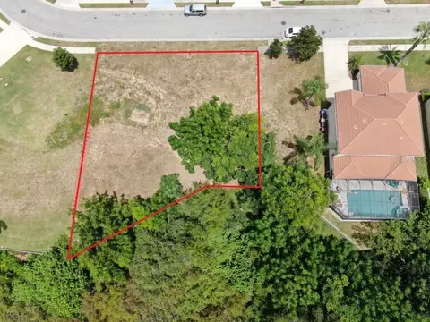 346 Cherokee Ave, Haines City, FL 33844