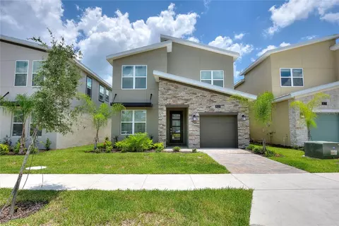 821 Drop Shot Dr, Davenport, FL 33896