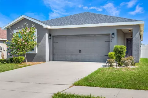 520 Monticelli Dr, Haines City, FL 33844