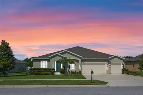 1129 Spinning Wheel Dr, Apopka, FL 32712