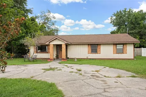 35732 Dawn Dr, Leesburg, FL 34788