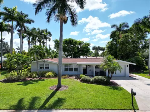 6214 Saint Andrews Cir N, Fort Myers, FL 33919