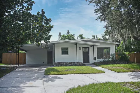 105 Azalea Ln, Sanford, FL 32773