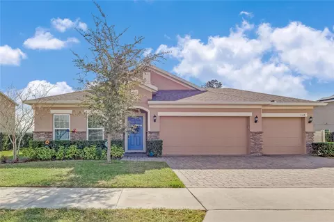 338 Irving Bend Dr, Groveland, FL 34736