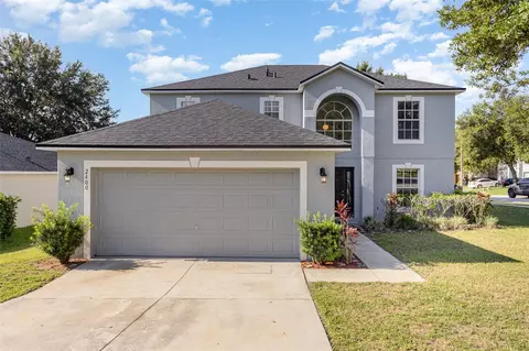 2400 Foxhollow Rd, Tavares, FL 32778