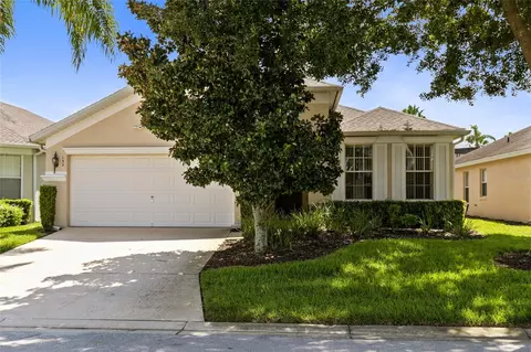 132 Plumoso Loop, Davenport, FL 33897