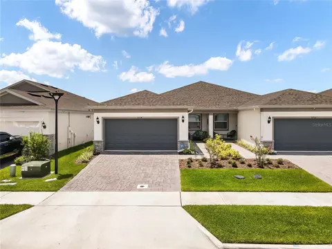2714 Summer Retreat Ln, Kissimmee, FL 34744