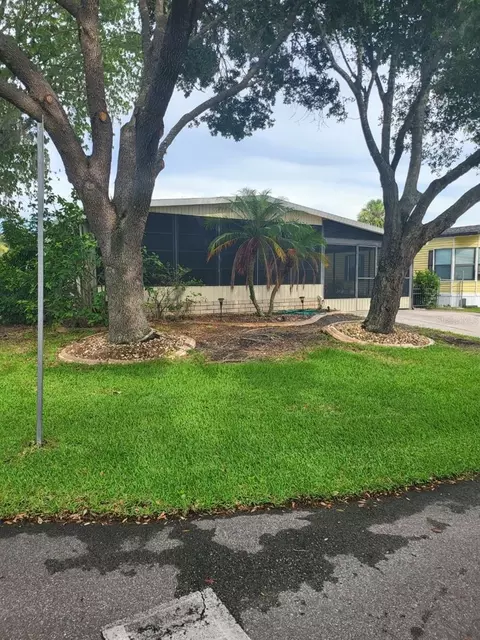 173 Pine Tree Dr, Debary, FL 32713