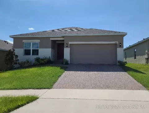 209 Juno Dr, Groveland, FL 34736