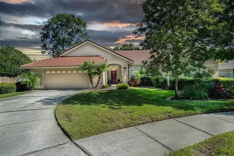 346 Raleigh Pl, Oviedo, FL 32765