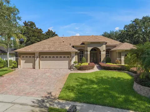 3235 King George Dr, Orlando, FL 32835