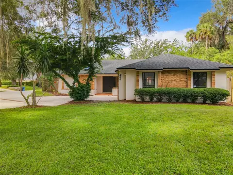 488 Palm Dr, Oviedo, FL 32765