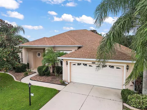 25542 Maurepas Ln, Leesburg, FL 34748