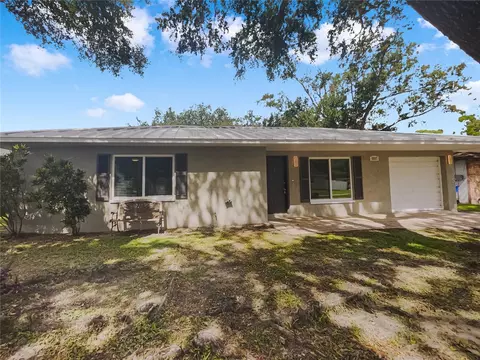 5227 Presidential St, Seffner, FL 33584
