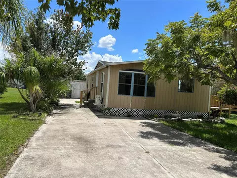 2011 Palm St, Saint Cloud, FL 34769