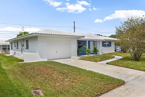 11119 56th Ave N, Seminole, FL 33772