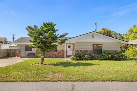 128 Poe Dr, Winter Haven, FL 33884