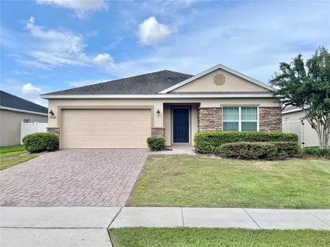 23540 Companero Dr, Sorrento, FL 32776